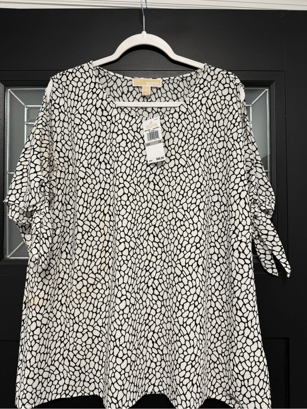 Michael Kors Top NWT Black and White Pebble Print sz 1X